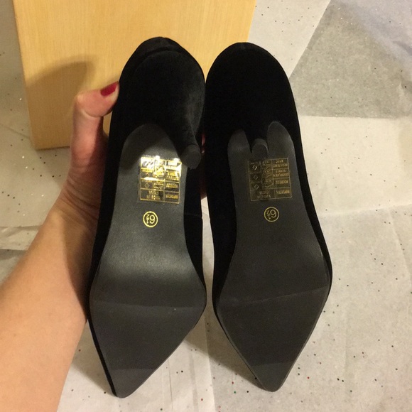Black Velvet Dressy Heels Diamond Leaf Accents 6.5 - Picture 8 of 8